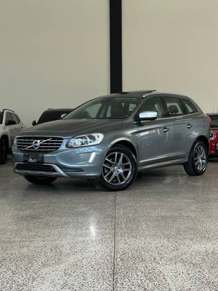 VOLVO XC60 2.0 T5 MOMENTUM GASOLINA 4P AUTOMÁTICO VOLVO XC60 2.0 T5 MOMENTUM GASOLINA 4P AUTOMÁTICO